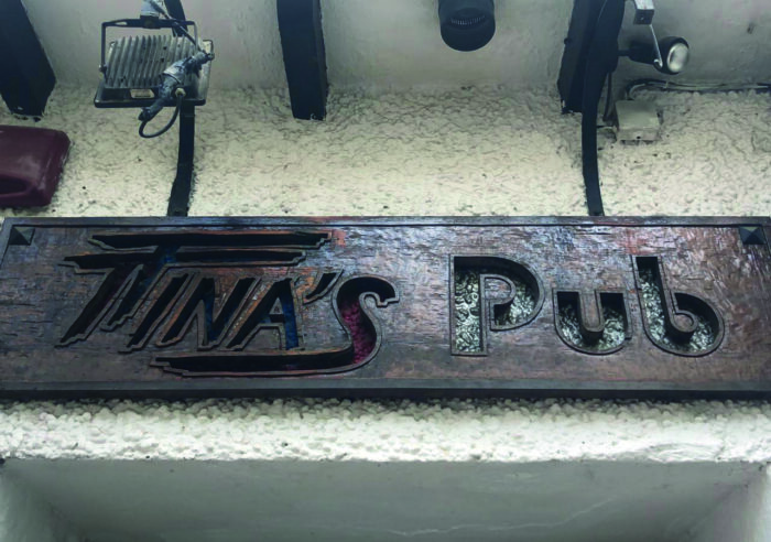 slider-new-tinas-pub